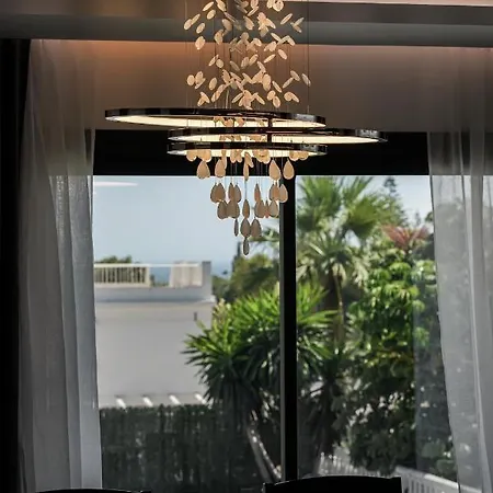 别墅 27 Nueva Andalucia Puerto Banus 马尔韦利亚